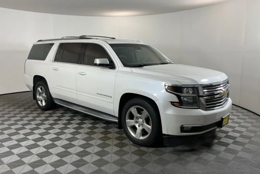 2016 Chevrolet Suburban LTZ photo 1