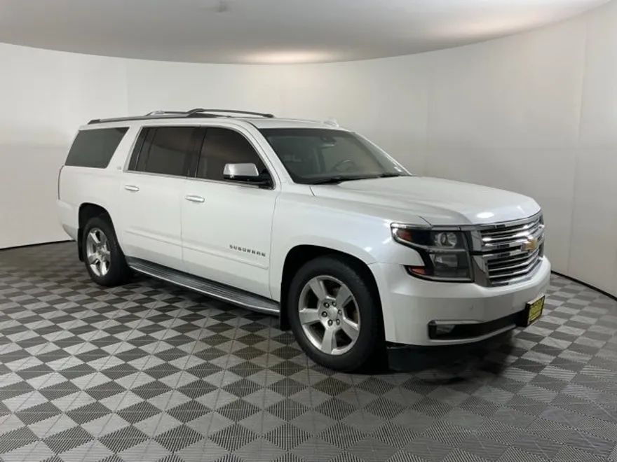 2016 Chevrolet Suburban LTZ photo 1