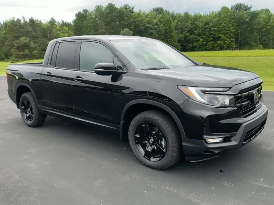 2025 Honda Ridgeline Black Edition photo 1