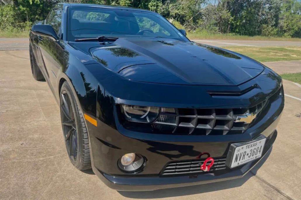 2010 Chevrolet Camaro Coupe 2SS photo 1