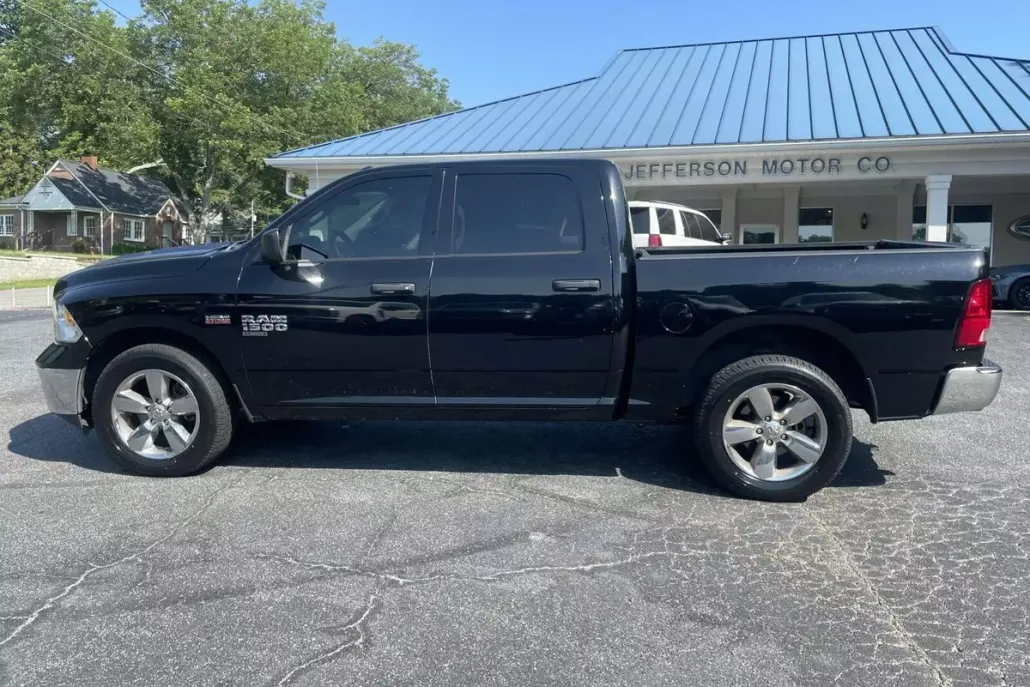 2022 Ram 1500 Classic Tradesman photo 1