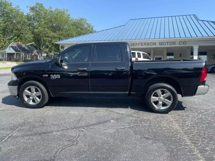 2022 Ram 1500 Classic Tradesman photo 1