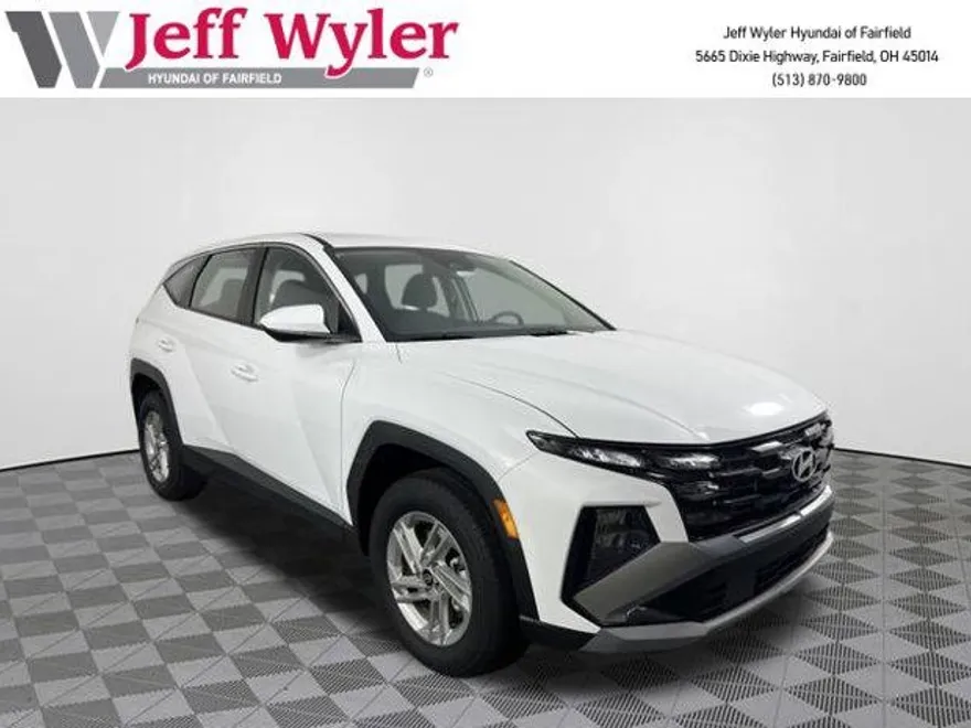 2025 Hyundai Tucson SE photo 1