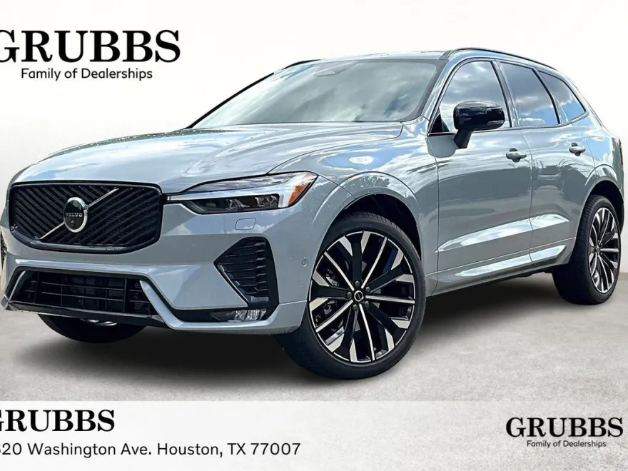 2026 Volvo XC60 B5 photo 1