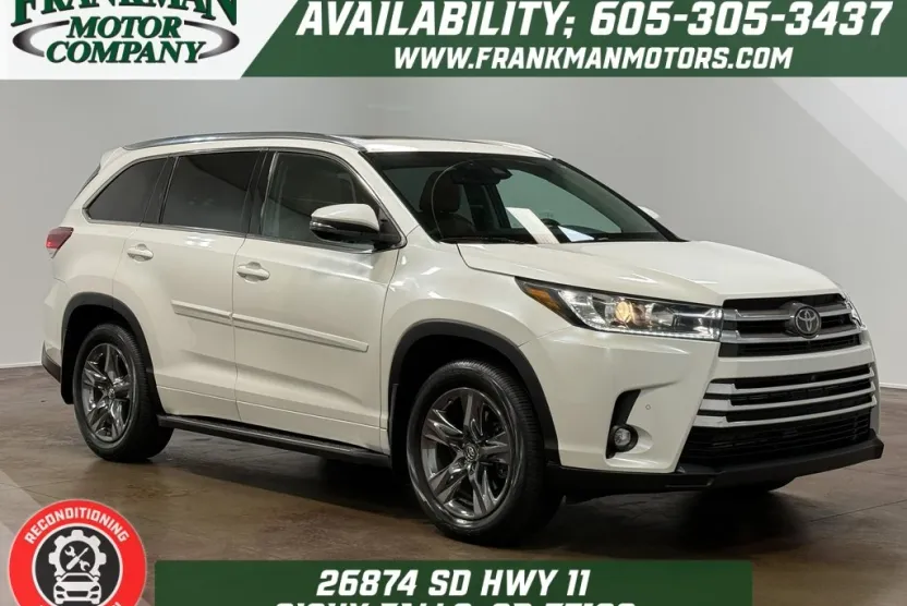 2019 Toyota Highlander Limited photo 1