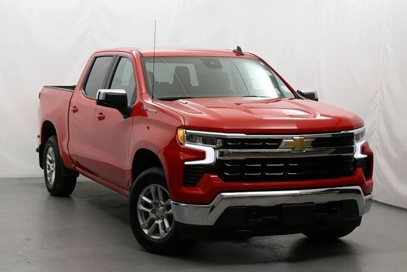 2023 Chevrolet Silverado 1500 LT photo 1