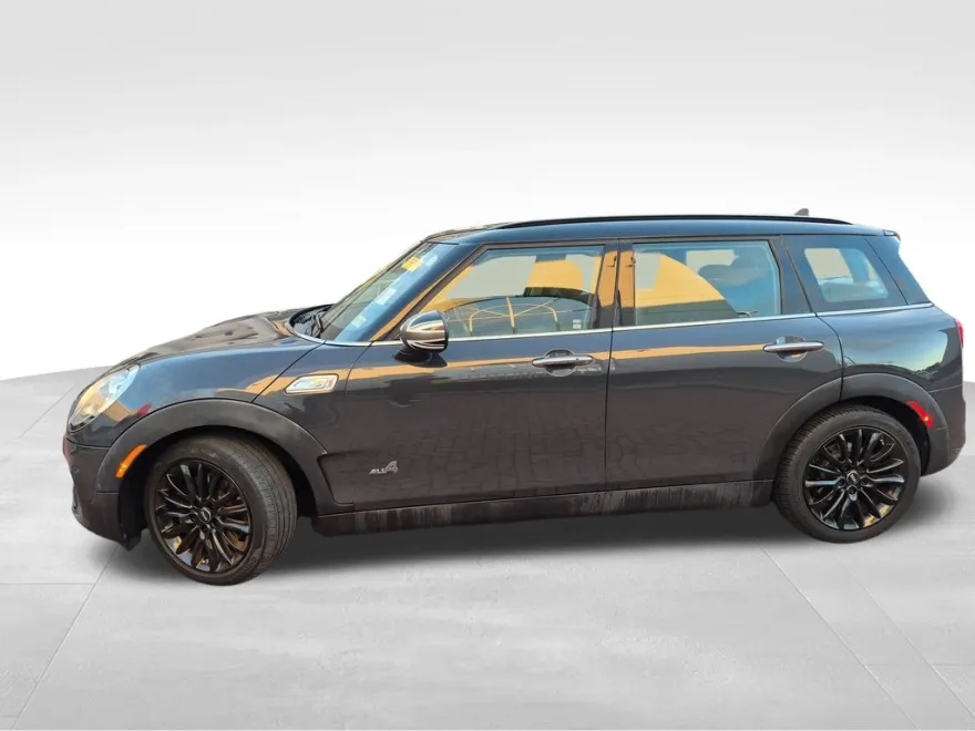 2019 Mini Cooper Base S ALL4 photo 1