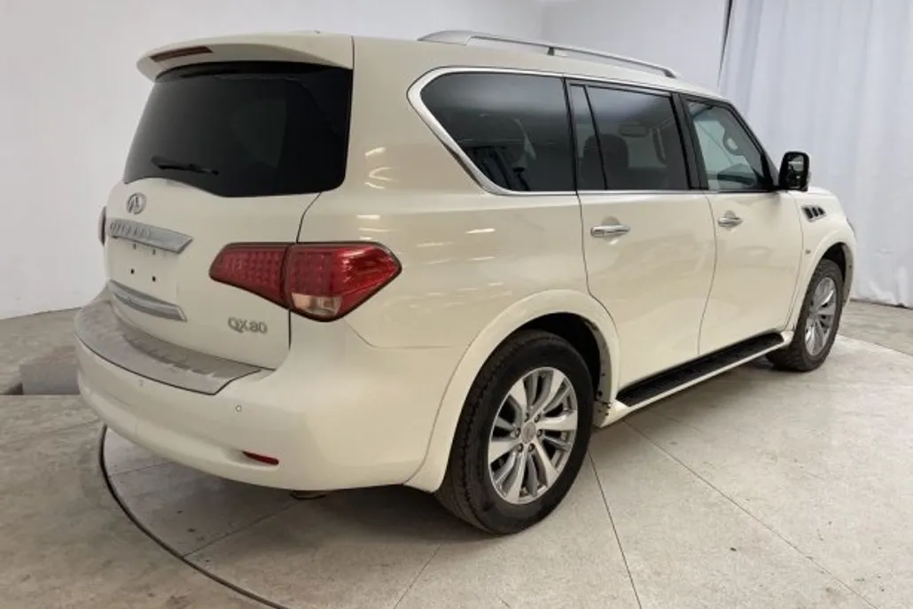 2017 Infiniti QX80 Base photo 1