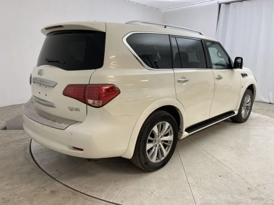 2017 Infiniti QX80 Base photo 1