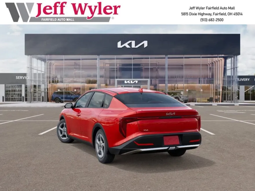 2025 Kia K4 LXS photo 1