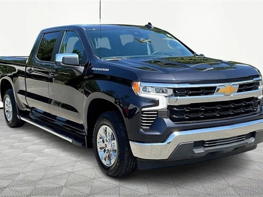 2024 Chevrolet Silverado 1500 LT photo 1