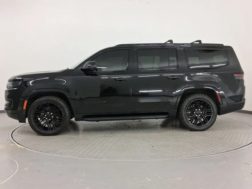 2022 Jeep Wagoneer Series III Carbide photo 1