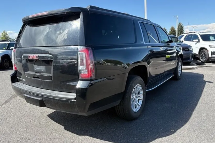 2019 Gmc Yukon XL SLT photo 1
