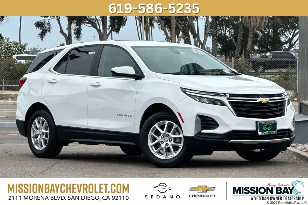 2023 Chevrolet Equinox LT photo 1