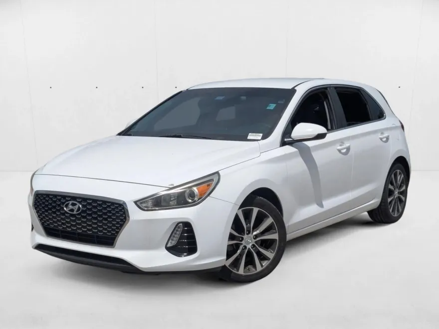2018 Hyundai Elantra GT Base photo 1