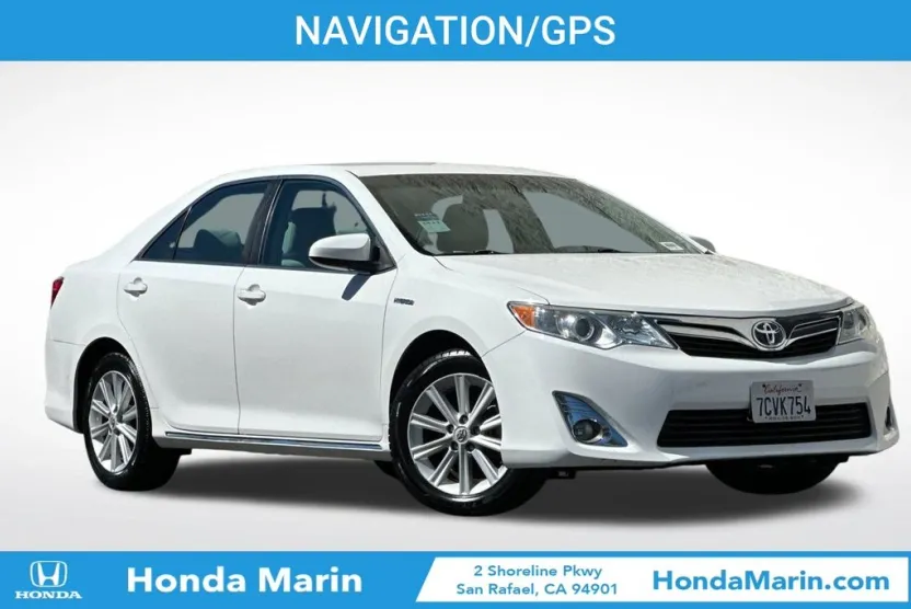2014 Toyota Camry Hybrid XLE photo 1