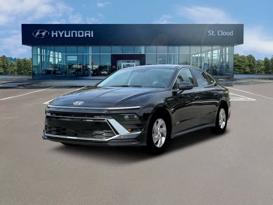 2025 Hyundai Sonata SE photo 1