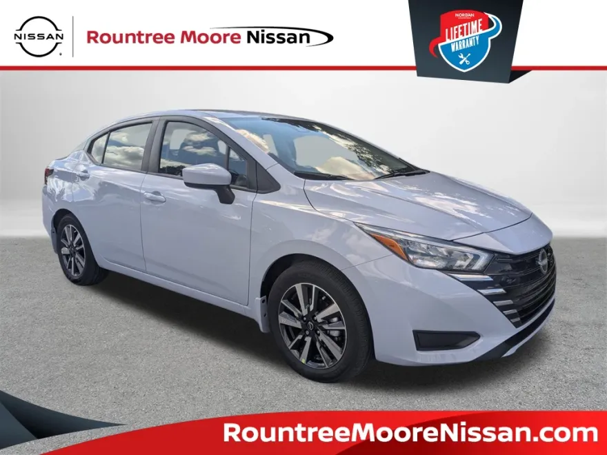 2025 Nissan Versa 1.6 SV photo 1