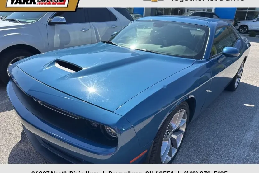 2023 Dodge Challenger GT photo 1