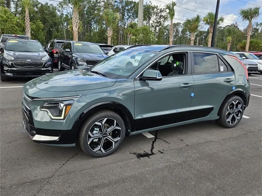 2025 Kia Niro EX Touring photo 1