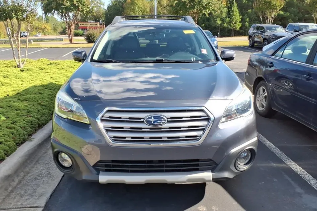 2016 Subaru Outback 2.5i Limited photo 1