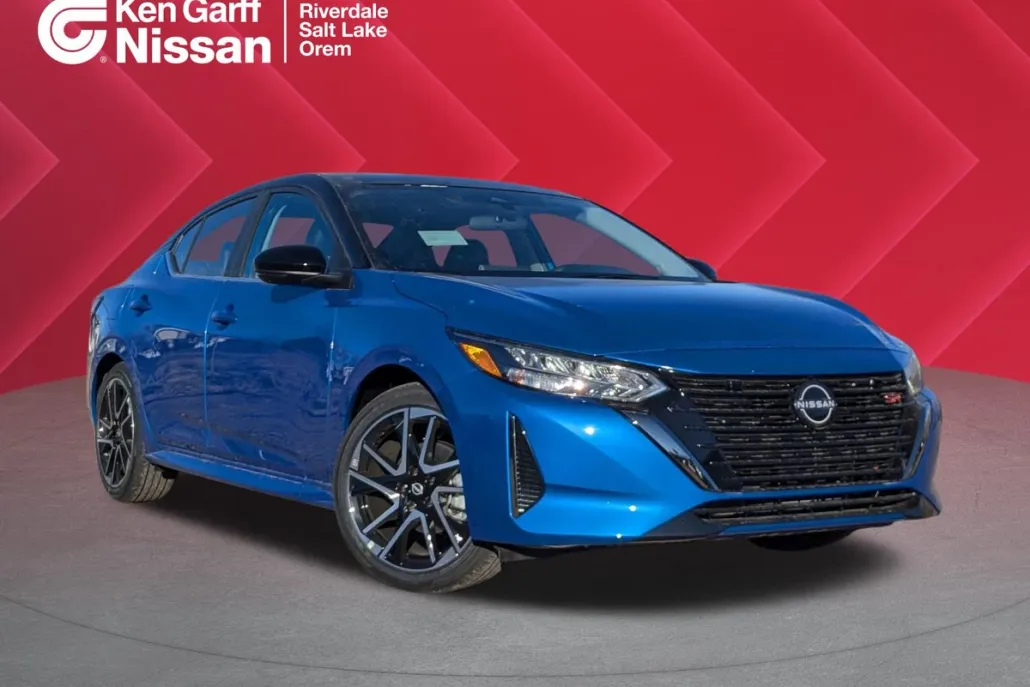 2025 Nissan Sentra SR photo 1