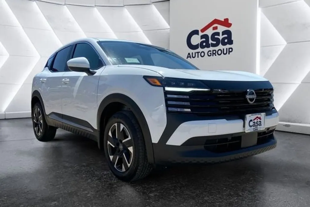 2025 Nissan Kicks SV photo 1