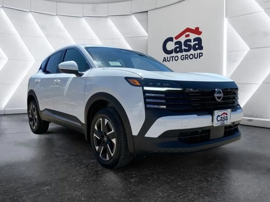 2025 Nissan Kicks SV photo 1
