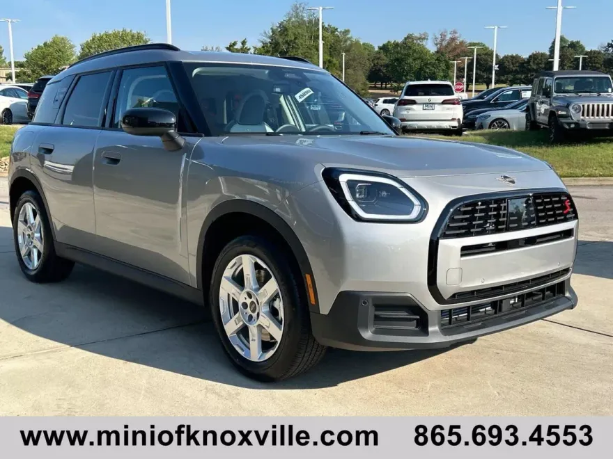 2025 Mini Countryman Signature photo 1