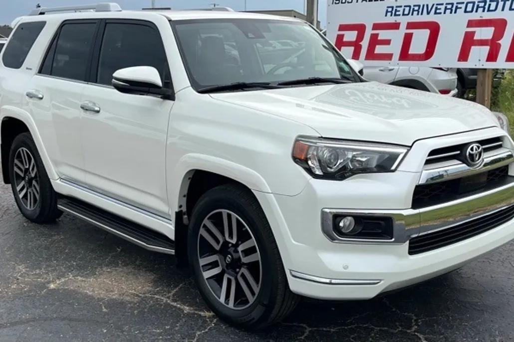 2020 Toyota 4Runner Limited photo 1