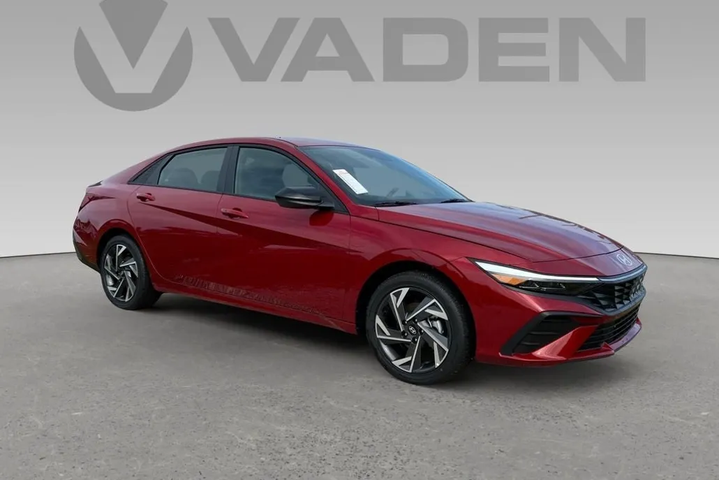 2025 Hyundai Elantra SEL Sport photo 1