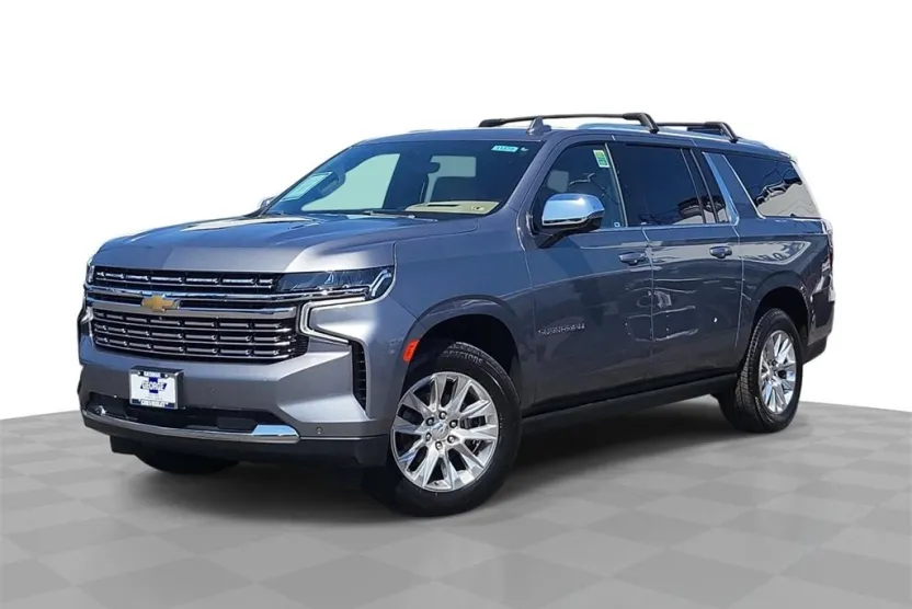 2022 Chevrolet Suburban Premier photo 1