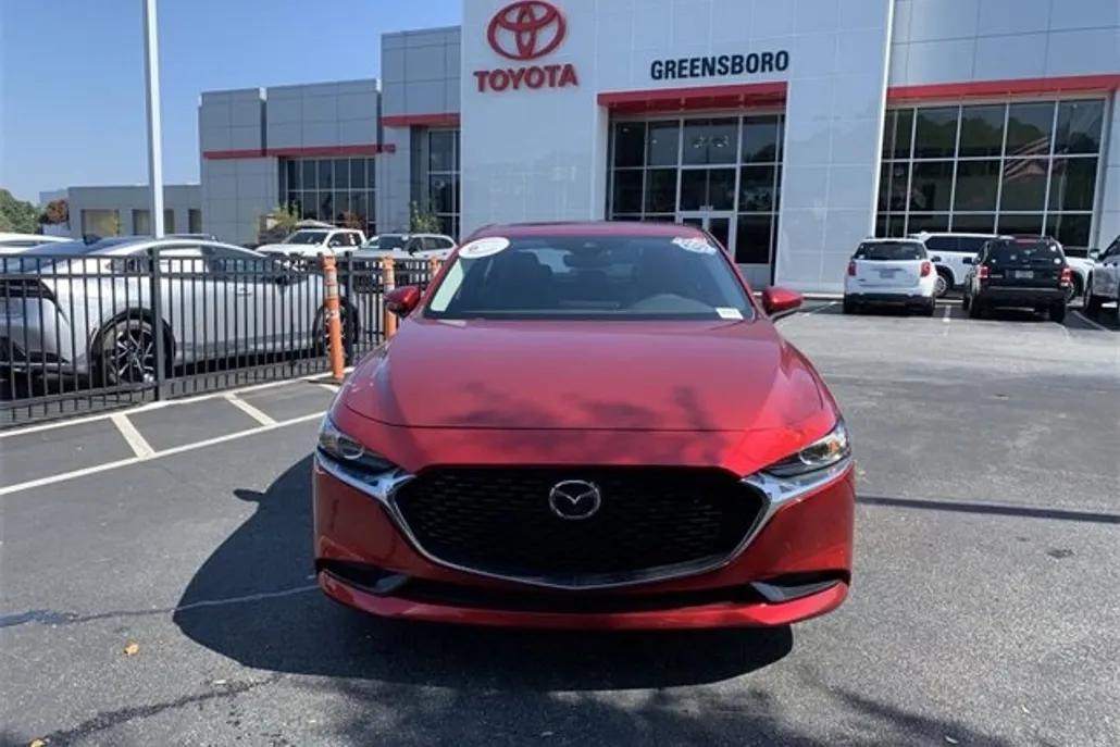 2023 Mazda Mazda3 2.5 s Preferred photo 1