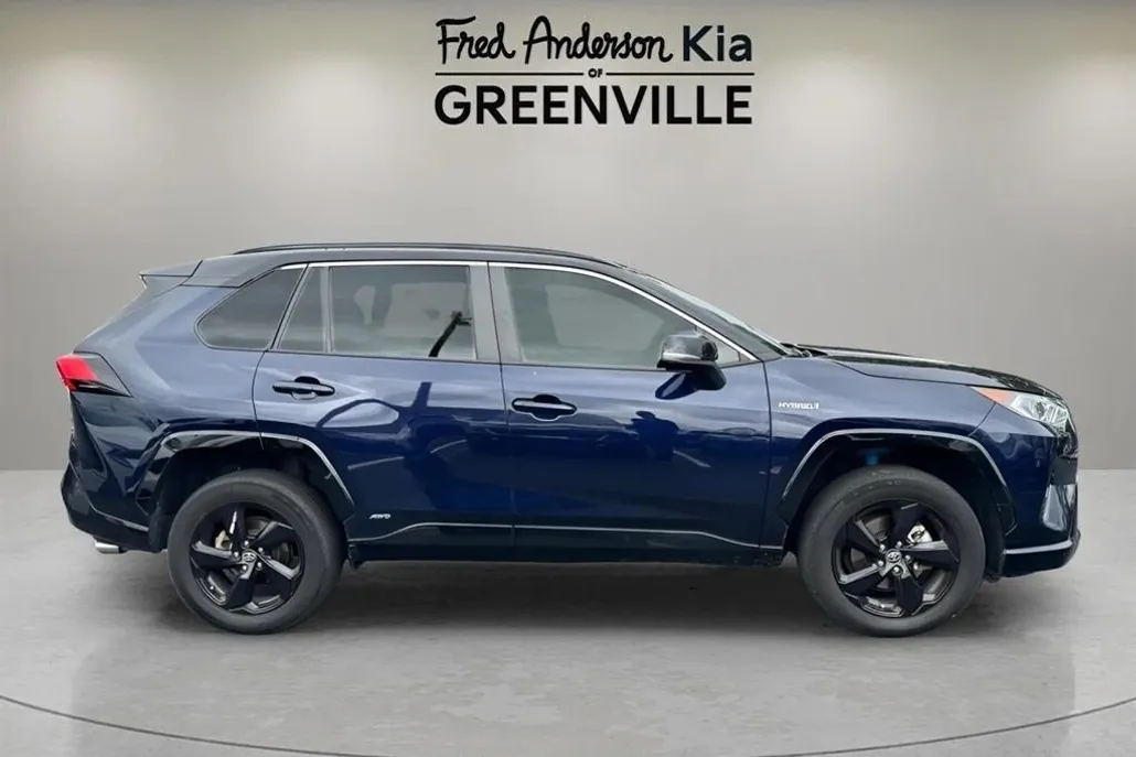 2020 Toyota RAV4 Hybrid XSE photo 1