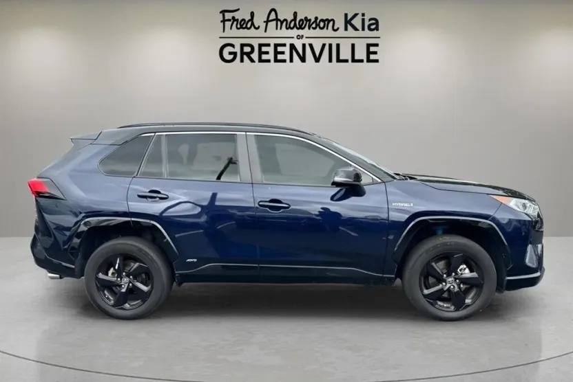 2020 Toyota RAV4 Hybrid XSE photo 1