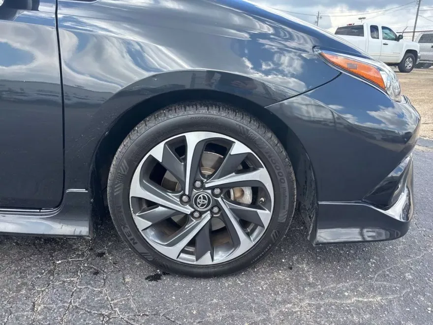 2018 Toyota Corolla iM Base photo 1