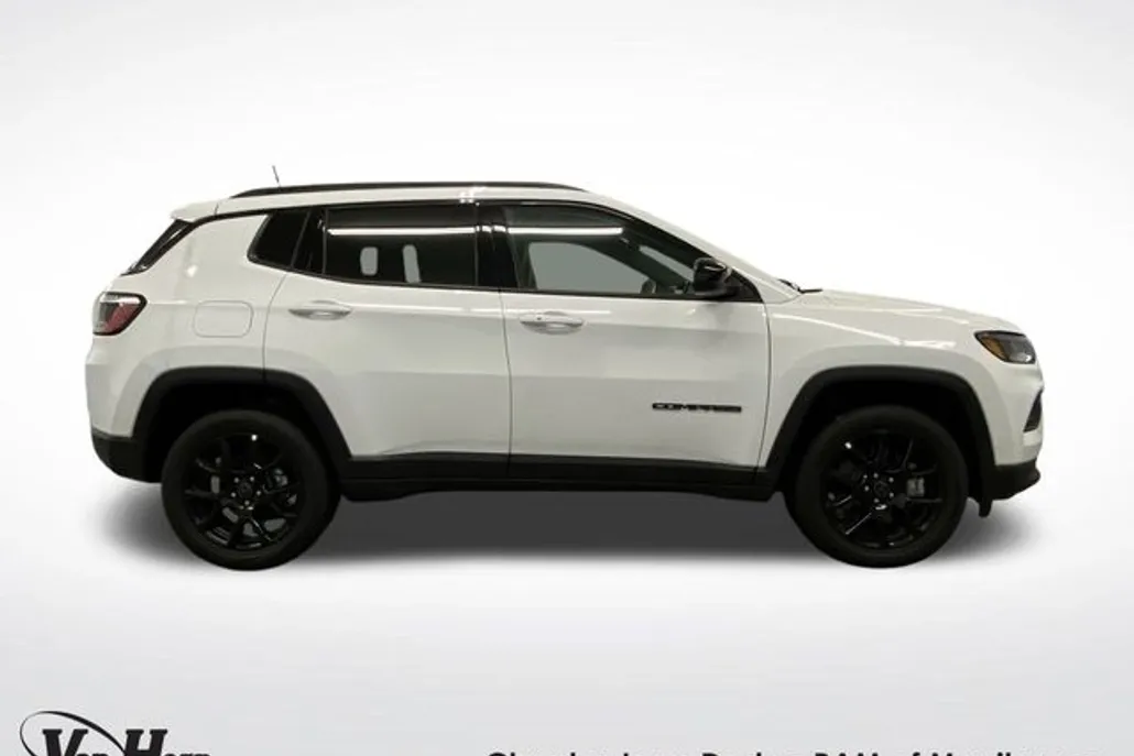 2025 Jeep Compass Latitude photo 1