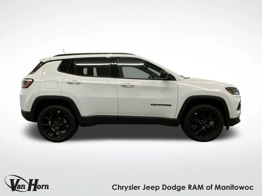 2025 Jeep Compass Latitude photo 1