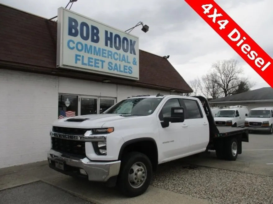 2022 Chevrolet Silverado 3500HD LT photo 1
