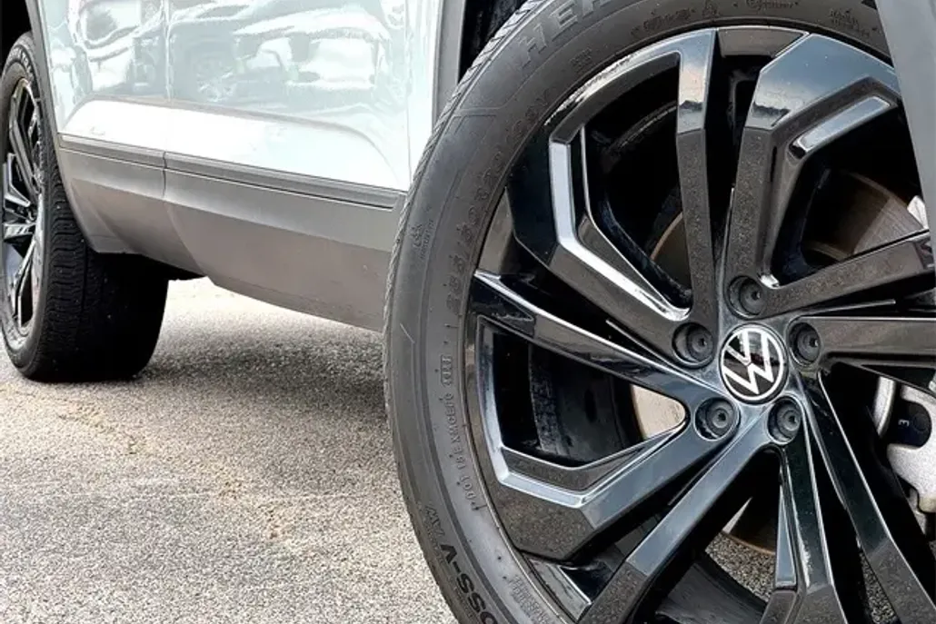 2022 Volkswagen Atlas V6 SE Technology photo 1