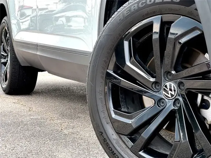2022 Volkswagen Atlas V6 SE Technology photo 1