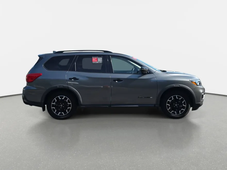 2020 Nissan Pathfinder SL photo 1