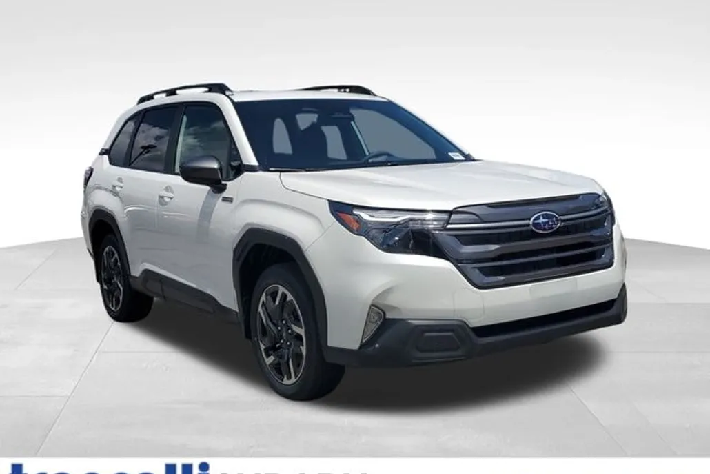 2025 Subaru Forester Premium photo 1
