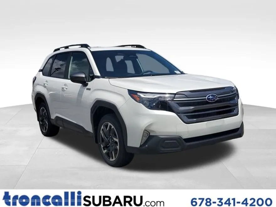 2025 Subaru Forester Premium photo 1