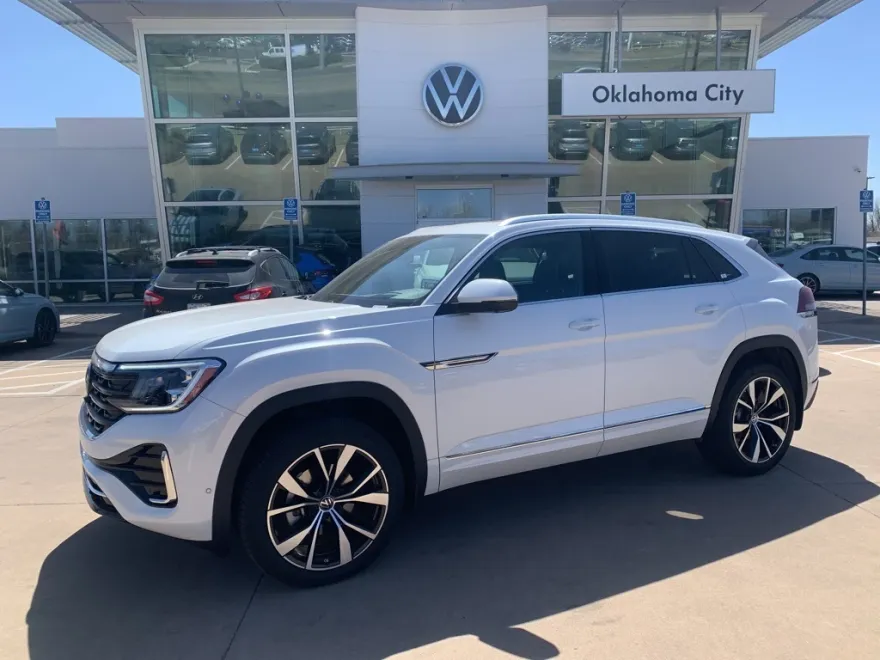 2025 Volkswagen Atlas Cross Sport SEL Premium R-Line photo 1