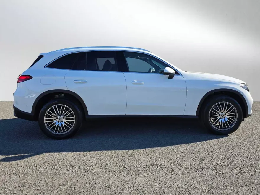 2026 Mercedes Benz GLC 300 4MATIC photo 1