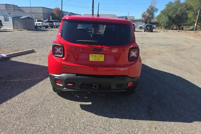 2017 Jeep Renegade Trailhawk Sport photo 1