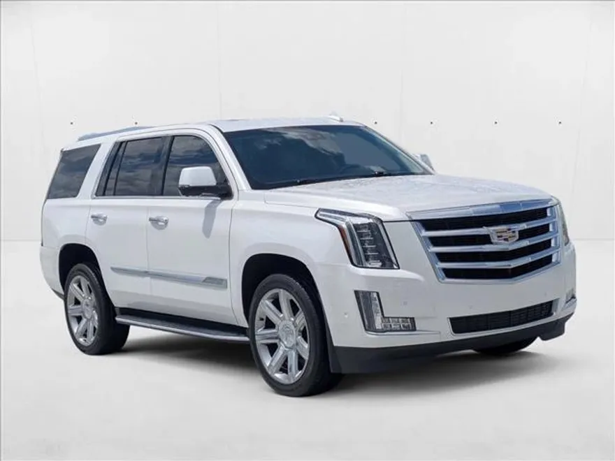 2018 Cadillac Escalade Luxury photo 1