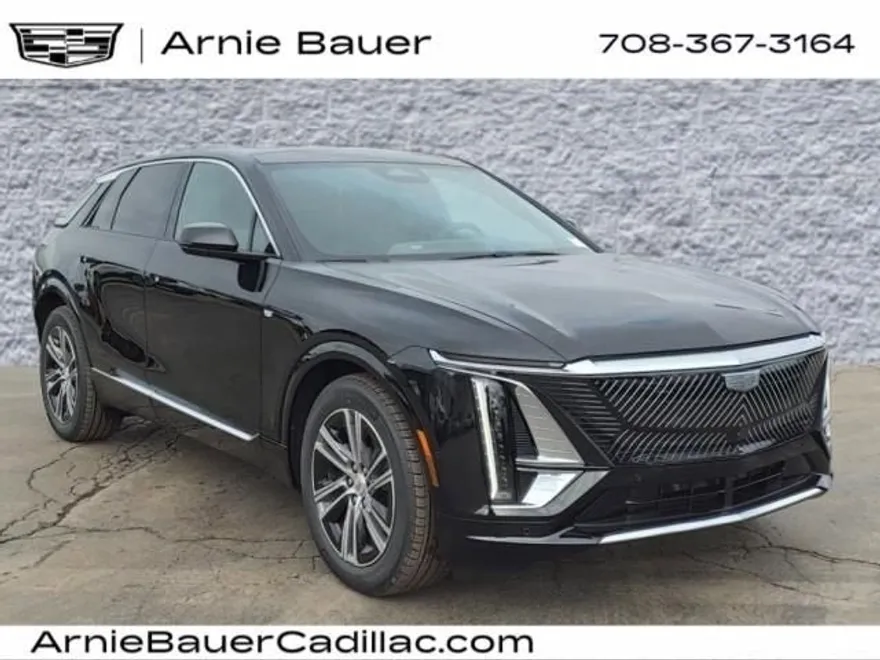 2025 Cadillac Lyriq Luxury photo 1