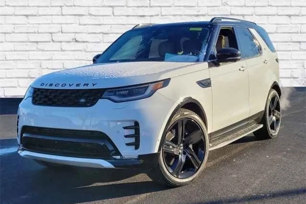 2025 Land Rover Discovery P360 Dynamic SE photo 1